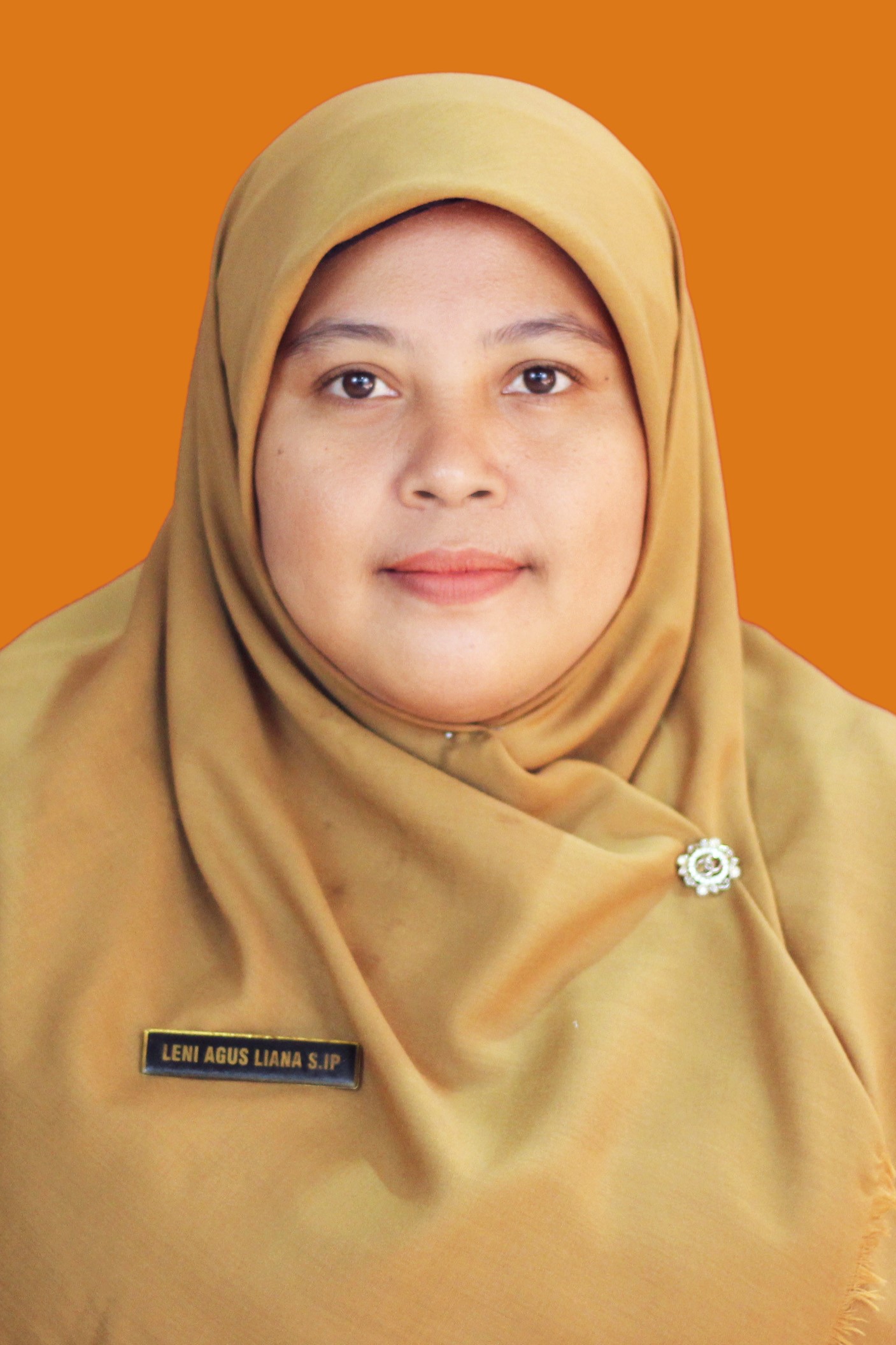 Leni Agus Liana, SIP.